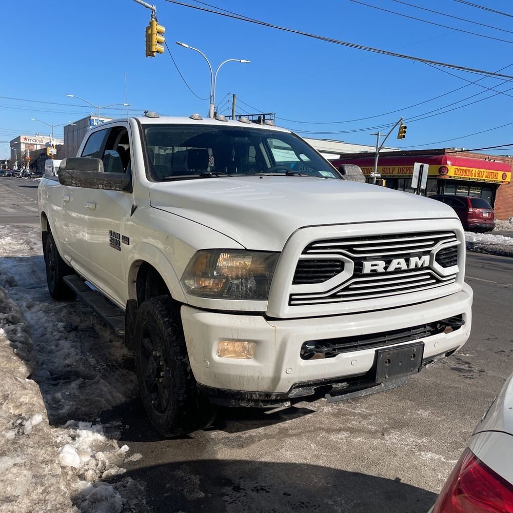 Used 2018 RAM 2500 Big Horn w/ Sport Appearance Group image 2