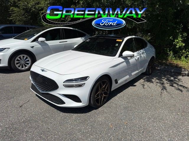 Used 2022 Genesis G70 3.3T RWD image 1