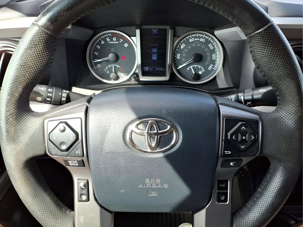 Used 2020 Toyota Tacoma SR5 image 15