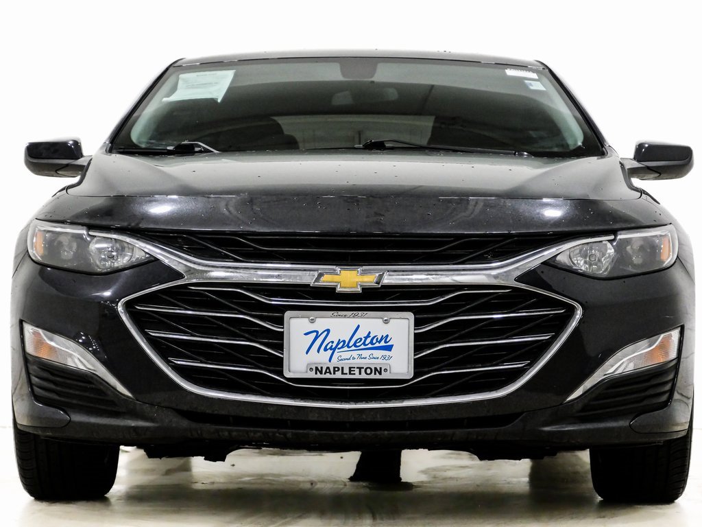Used 2022 Chevrolet Malibu LT image 2