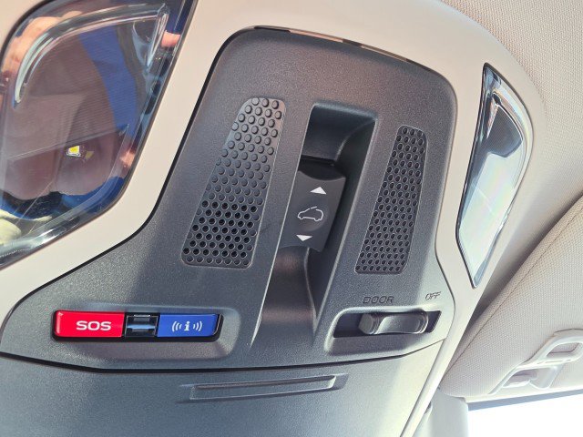 Used 2023 Subaru Outback Premium image 45