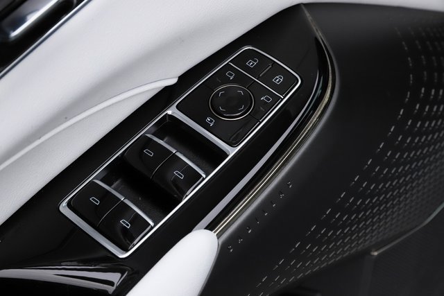 Used 2024 Cadillac Lyriq Luxury image 19