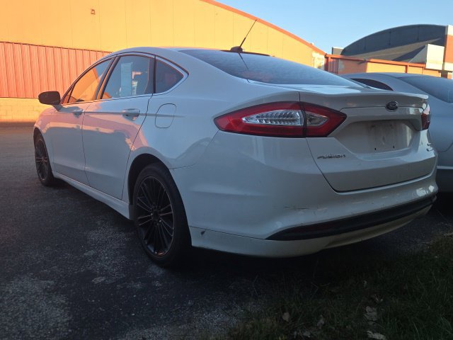 Used 2014 Ford Fusion SE w/ Equipment Group 202A FWD image 11