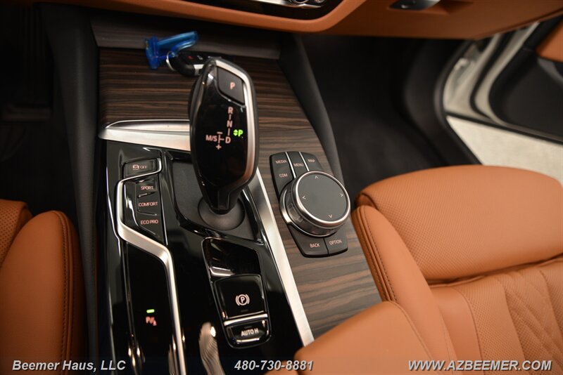 Used 2023 BMW 530i w/ Premium Package RWD image 40