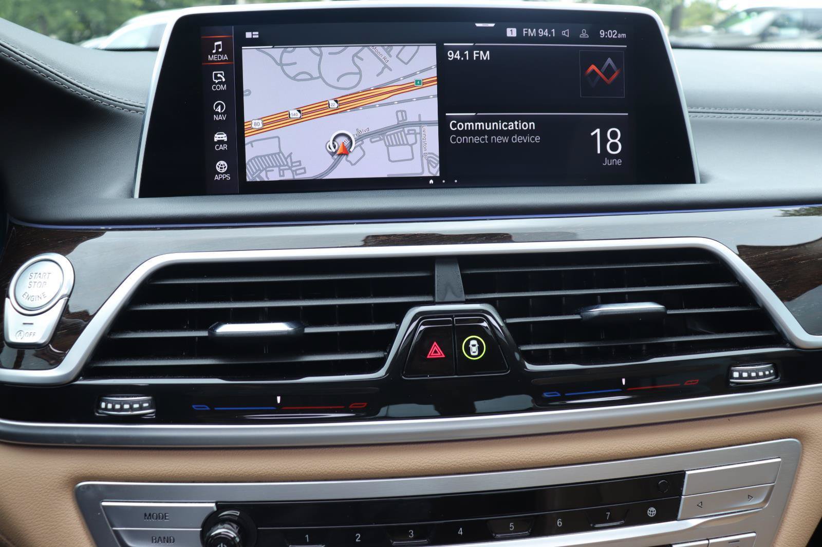 Used 2022 BMW 740i w/ Premium Package RWD image 29