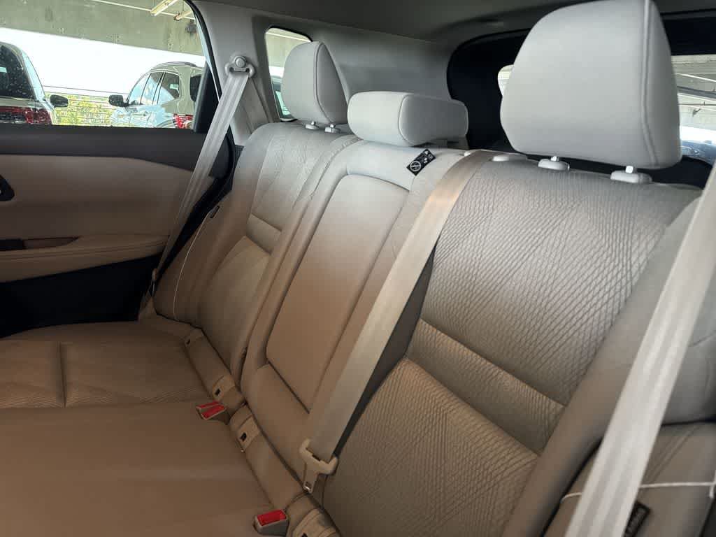 Used 2024 Nissan Rogue SV FWD image 21