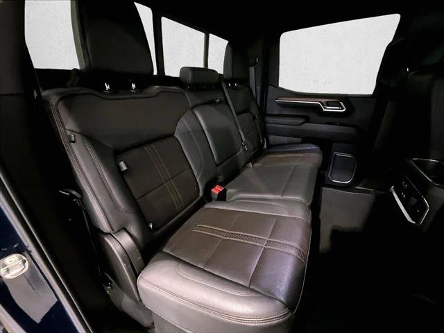 Used 2023 Chevrolet Silverado 1500 High Country w/ Technology Package RWD image 29