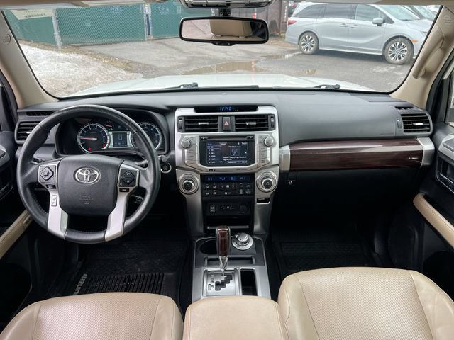 Used 2018 Toyota 4Runner Limited AWD/4WD image 20