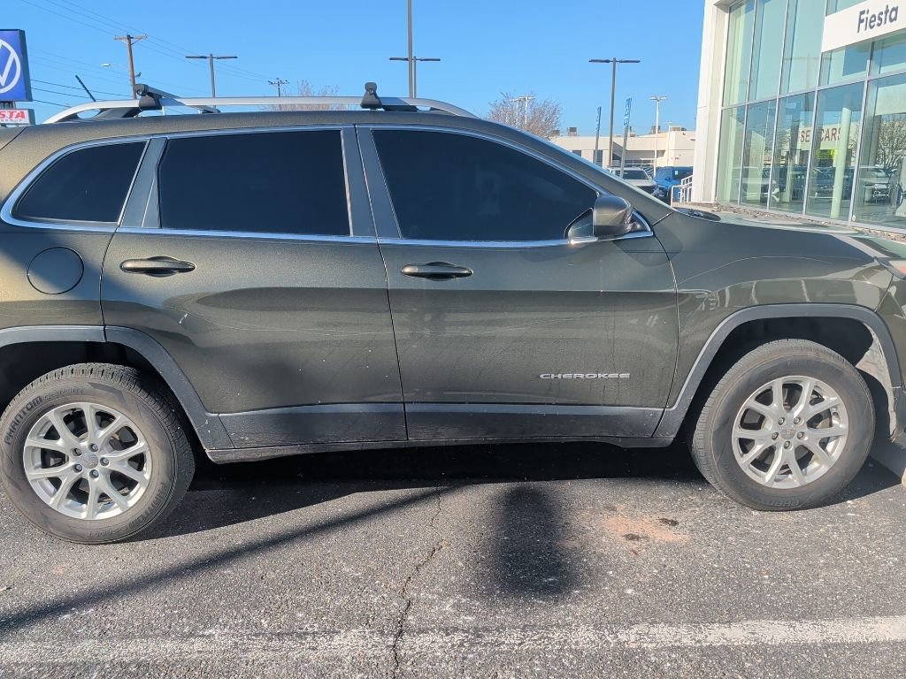 Used 2015 Jeep Cherokee Latitude w/ Trailer Tow Group image 5