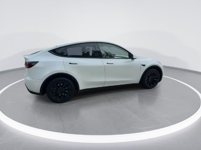 Used 2023 Tesla Model Y Long Range AWD/4WD image 9
