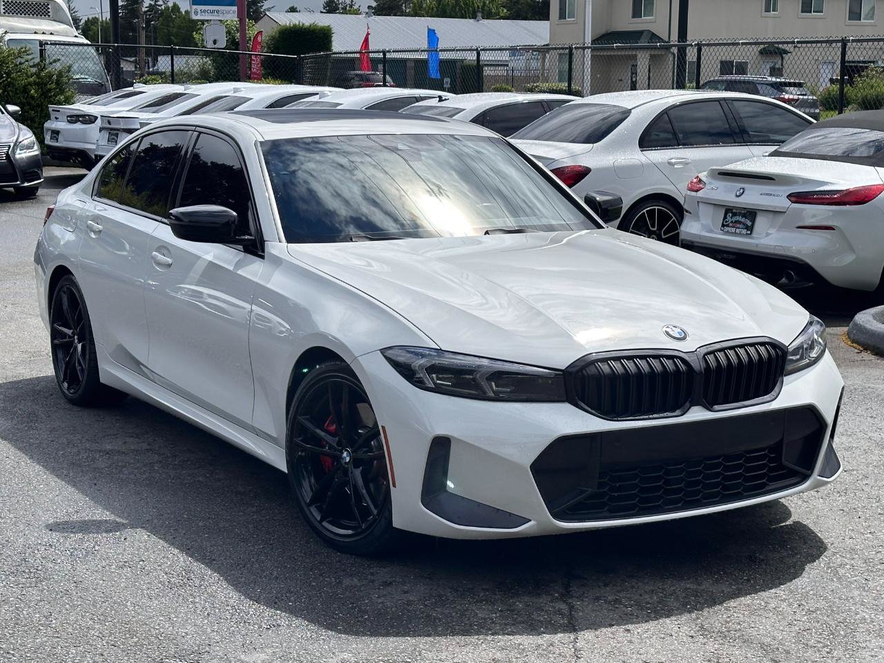 Used 2023 BMW 330i Sedan w/ M Sport Package RWD image 31