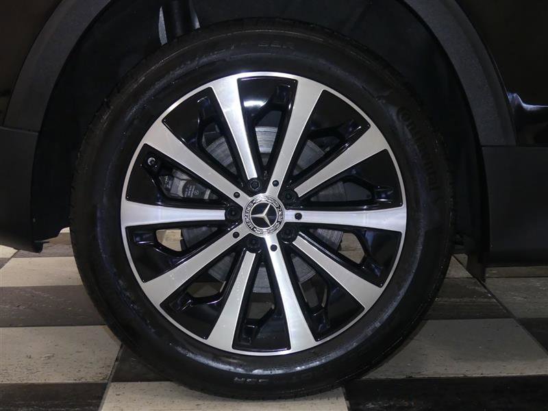 Used 2022 Mercedes-Benz GLB 250 GLB 250 w/ Premium Package Lite image 36