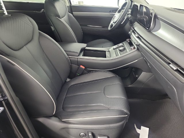 Certified 2025 Hyundai Palisade SEL AWD/4WD image 23