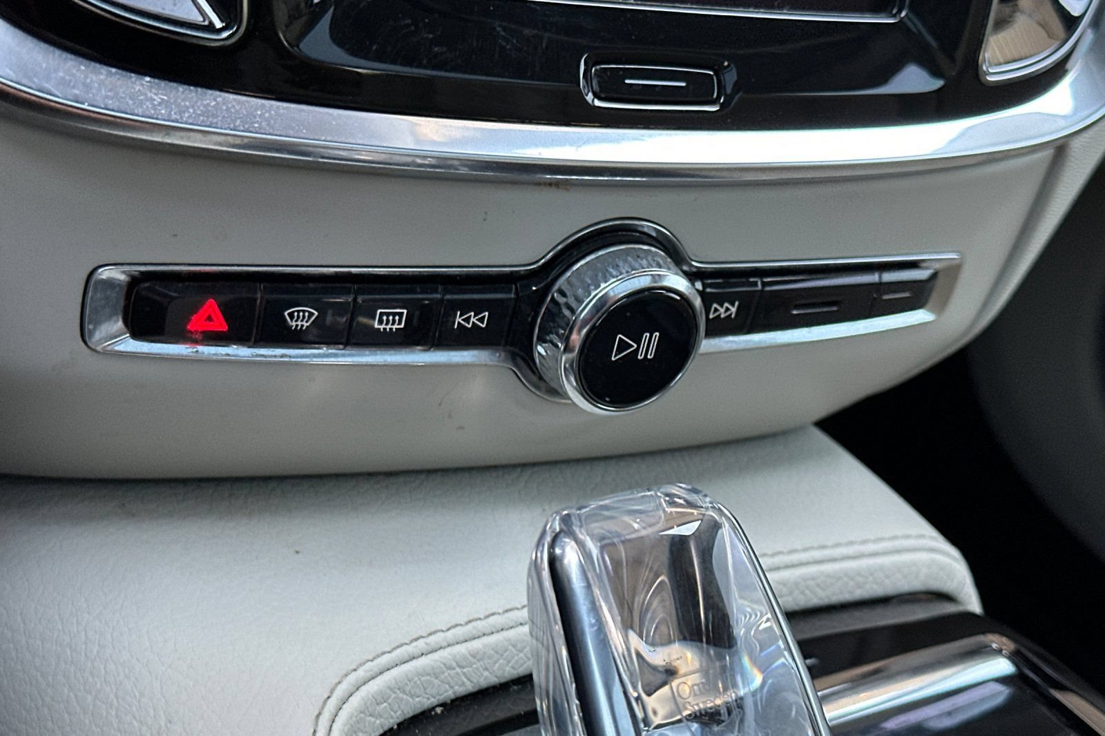 Used 2021 Volvo S60 T8 Inscription w/ Climate Package AWD/4WD image 22