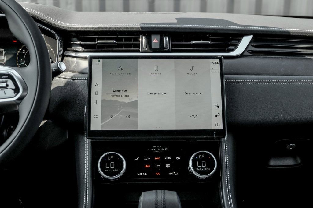 New 2026 Jaguar F-PACE R-Dynamic S image 18