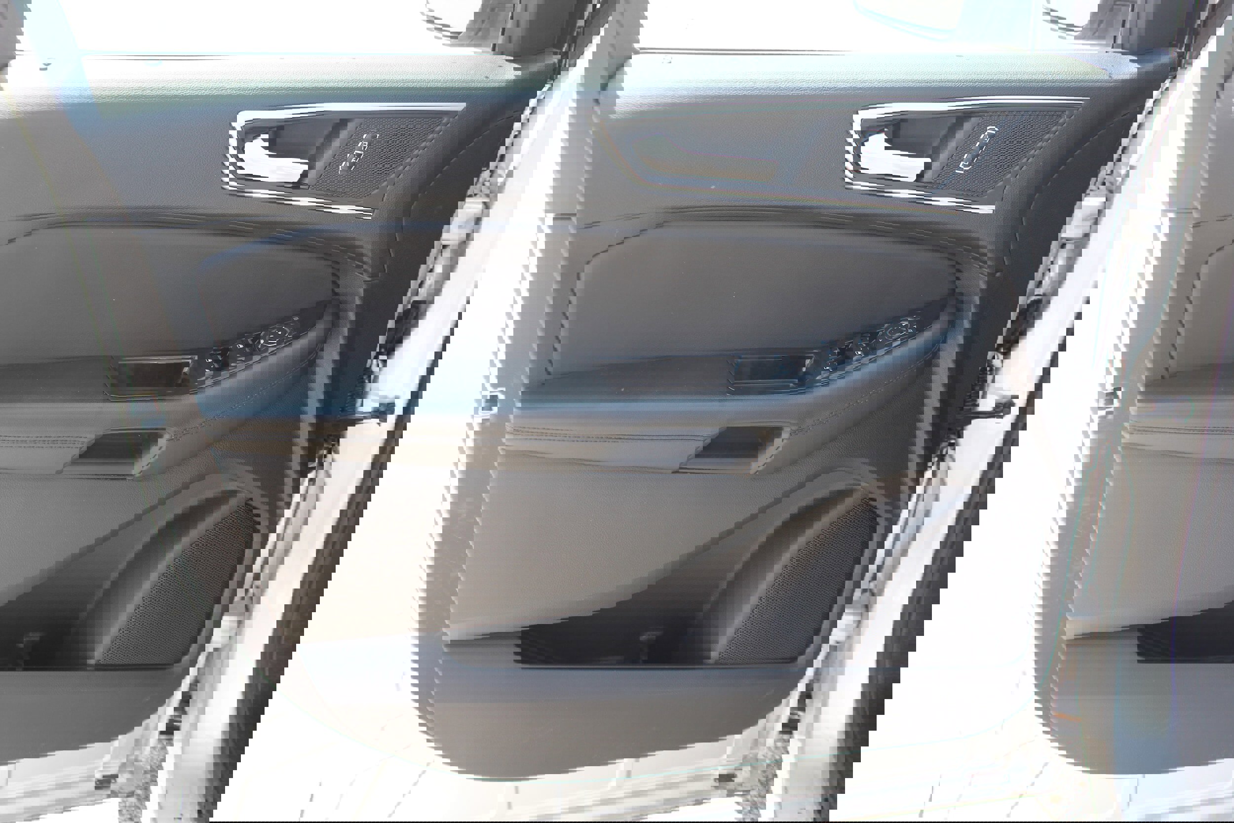 Used 2016 Ford Edge SEL w/ Equipment Group 201A image 16