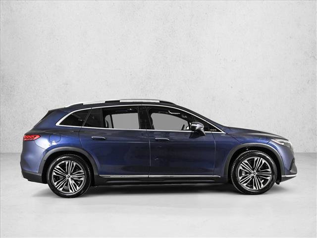 New 2026 Mercedes-Benz EQS 400 4MATIC SUV image 4