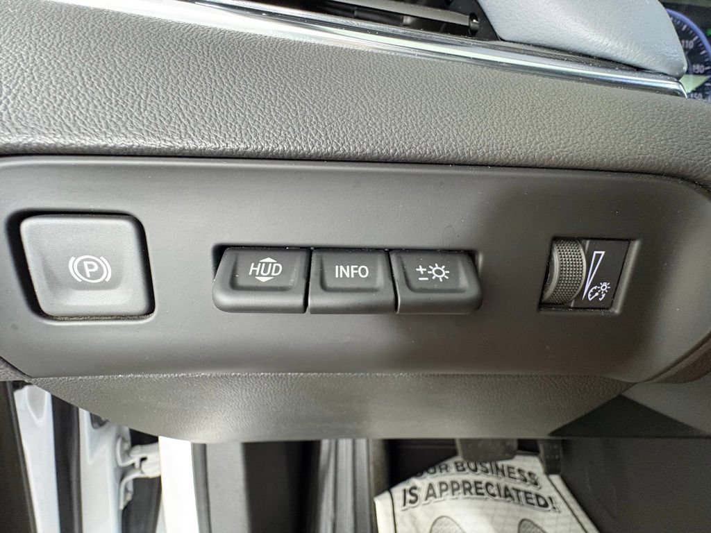 Used 2022 Buick Enclave Premium FWD image 23
