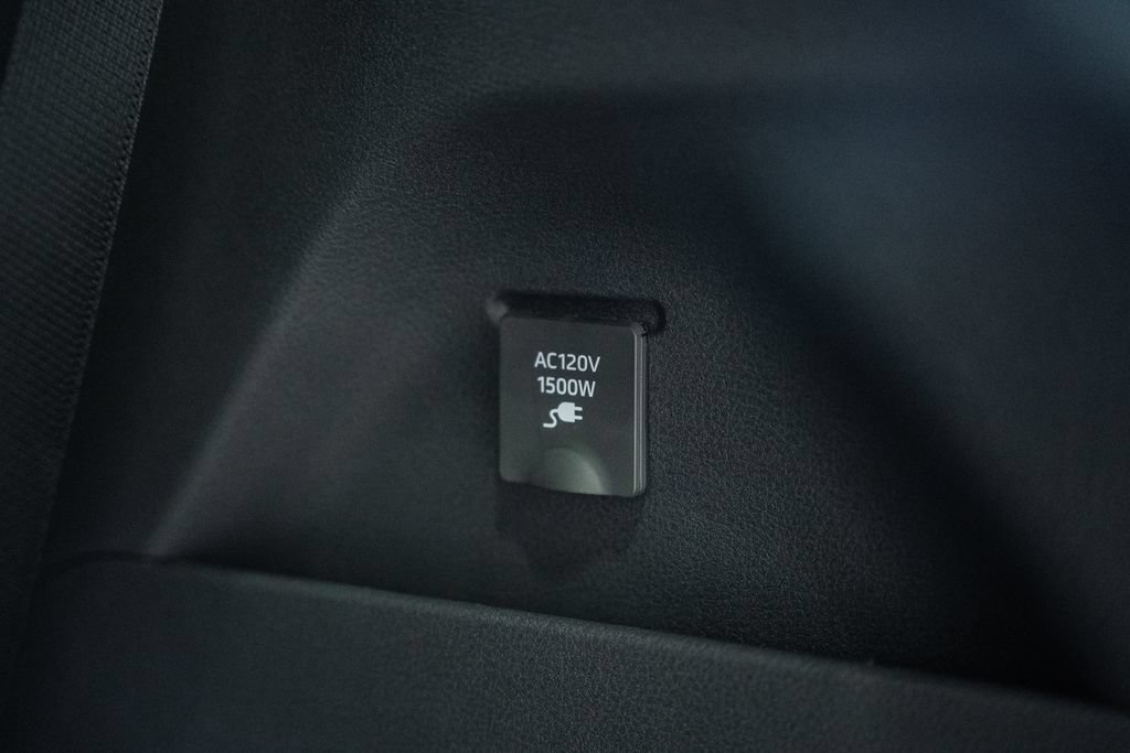 New 2026 Toyota Sienna XLE Woodland Edition AWD/4WD image 20