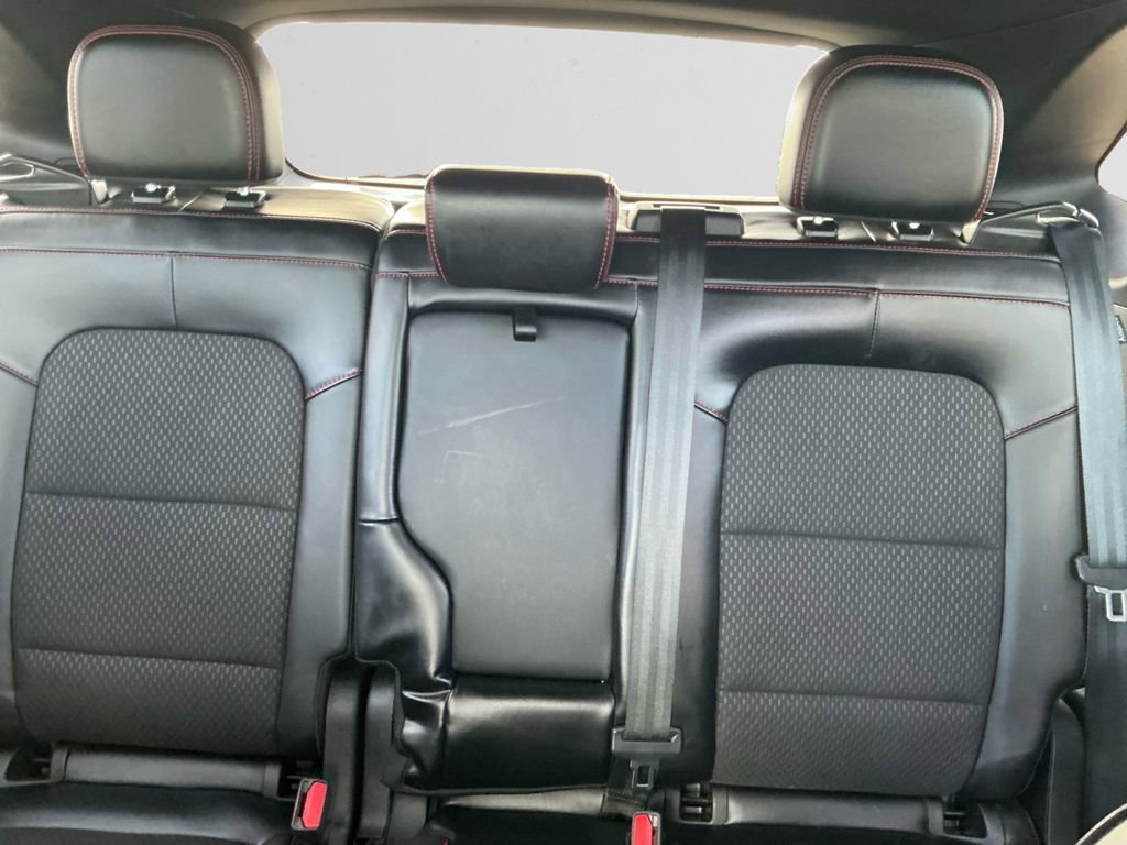 Used 2024 Ford Escape ST-Line image 13