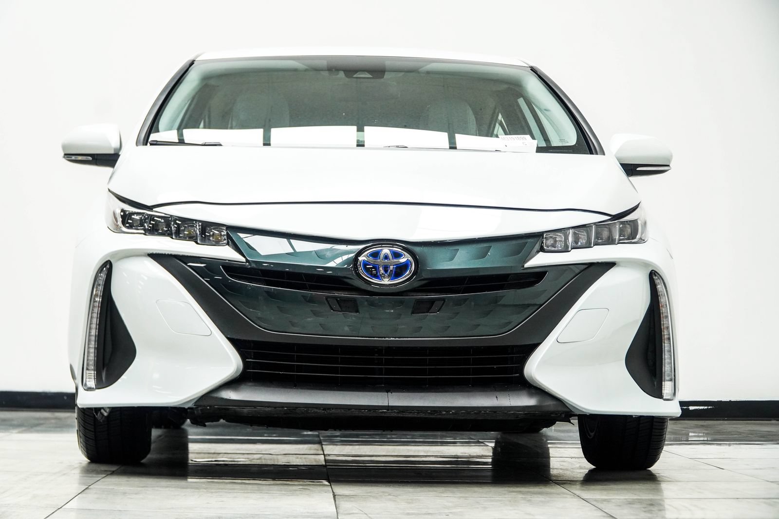 Used 2021 Toyota Prius Prime XLE FWD image 9