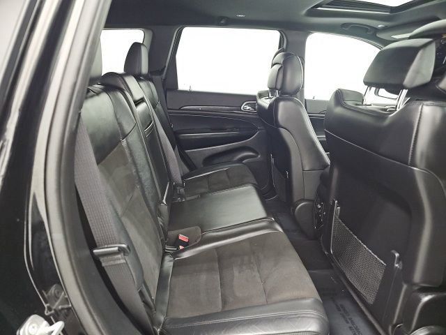 Used 2019 Jeep Grand Cherokee Altitude image 34