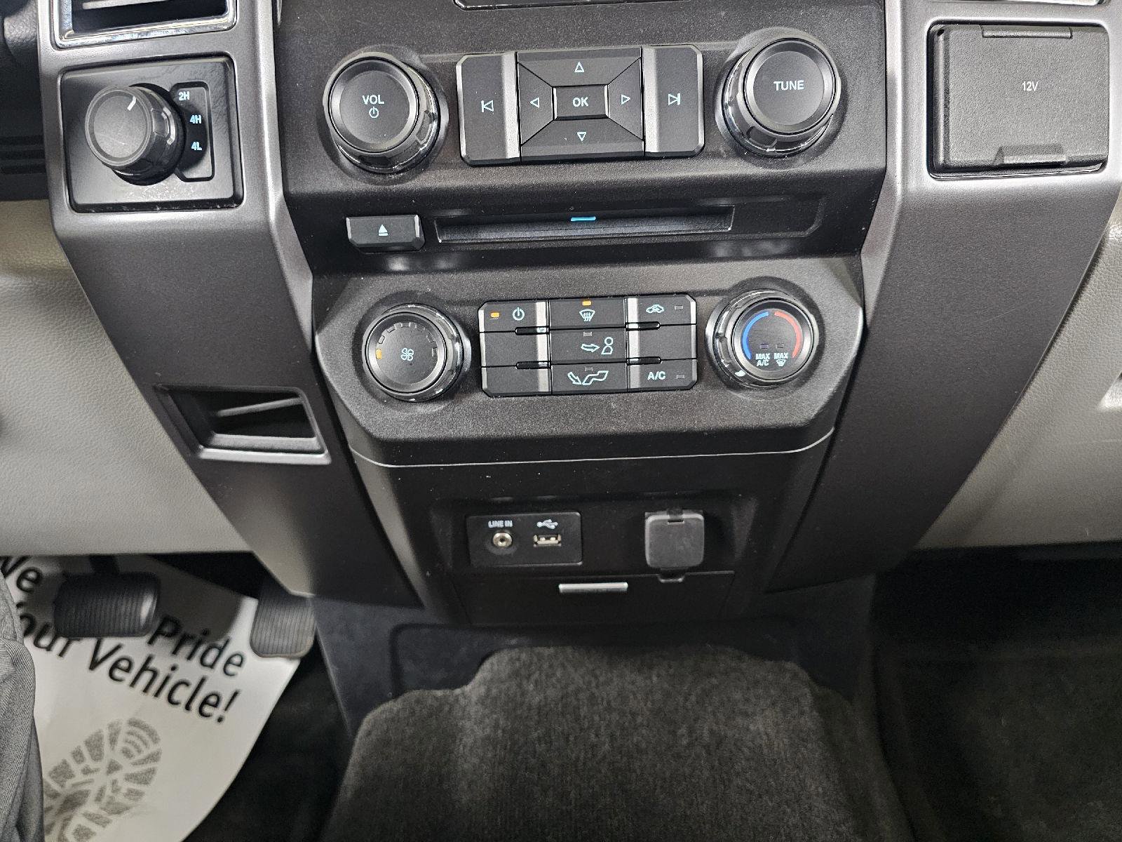 Used 2015 Ford F150 XLT image 25