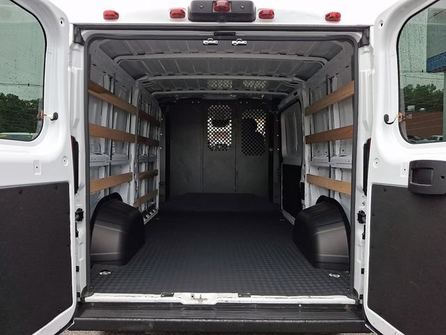 Used 2025 RAM ProMaster 2500 w/ U-Haul Equipment Group FWD image 38