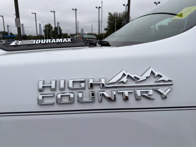 Used 2024 Chevrolet Silverado 2500 High Country AWD/4WD image 13