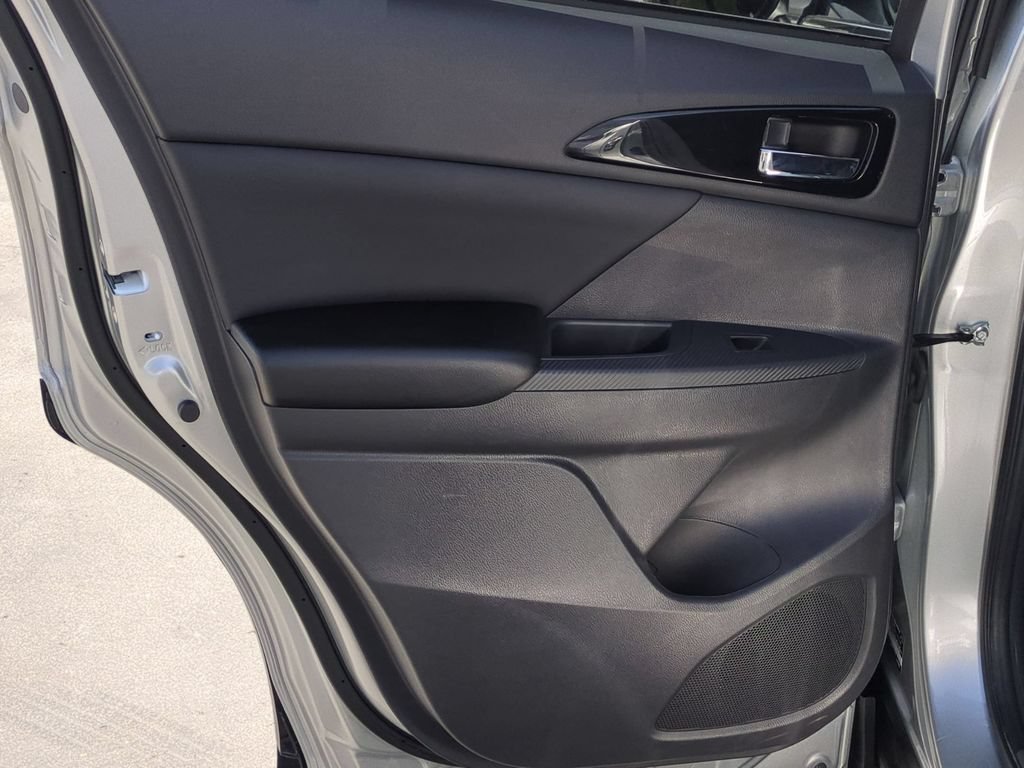 Used 2025 Mitsubishi Eclipse Cross SE AWD/4WD image 27