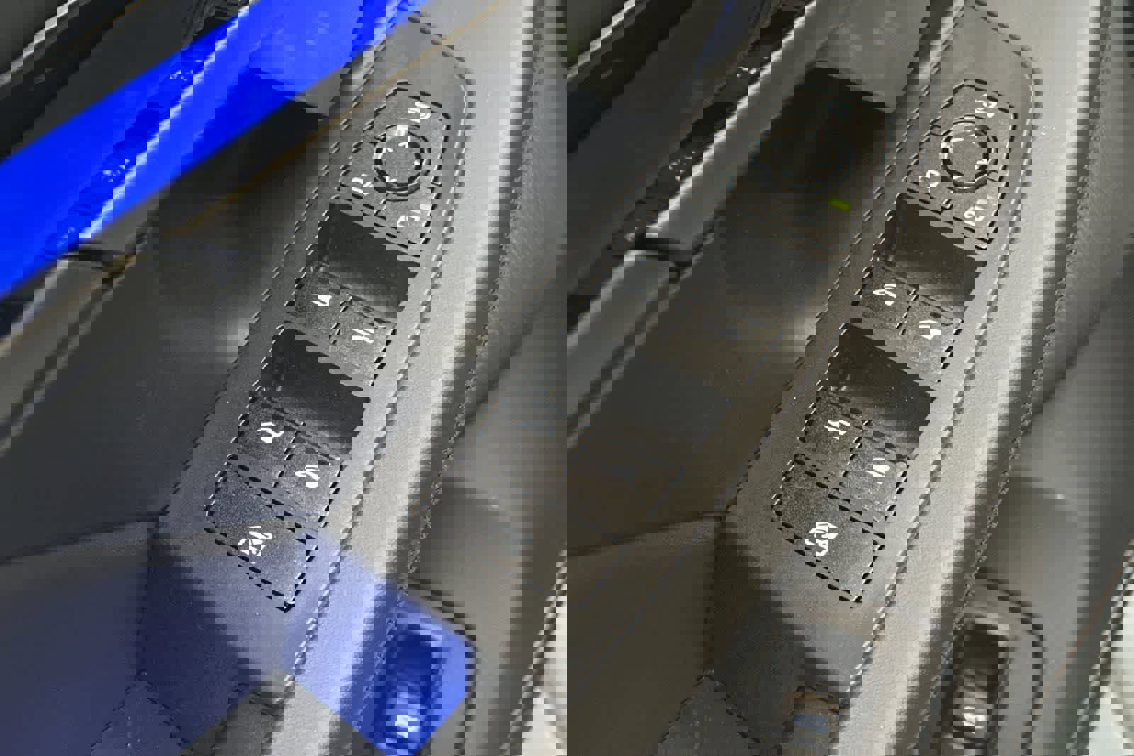 Used 2025 BMW M5 Touring w/ Executive Package image 13