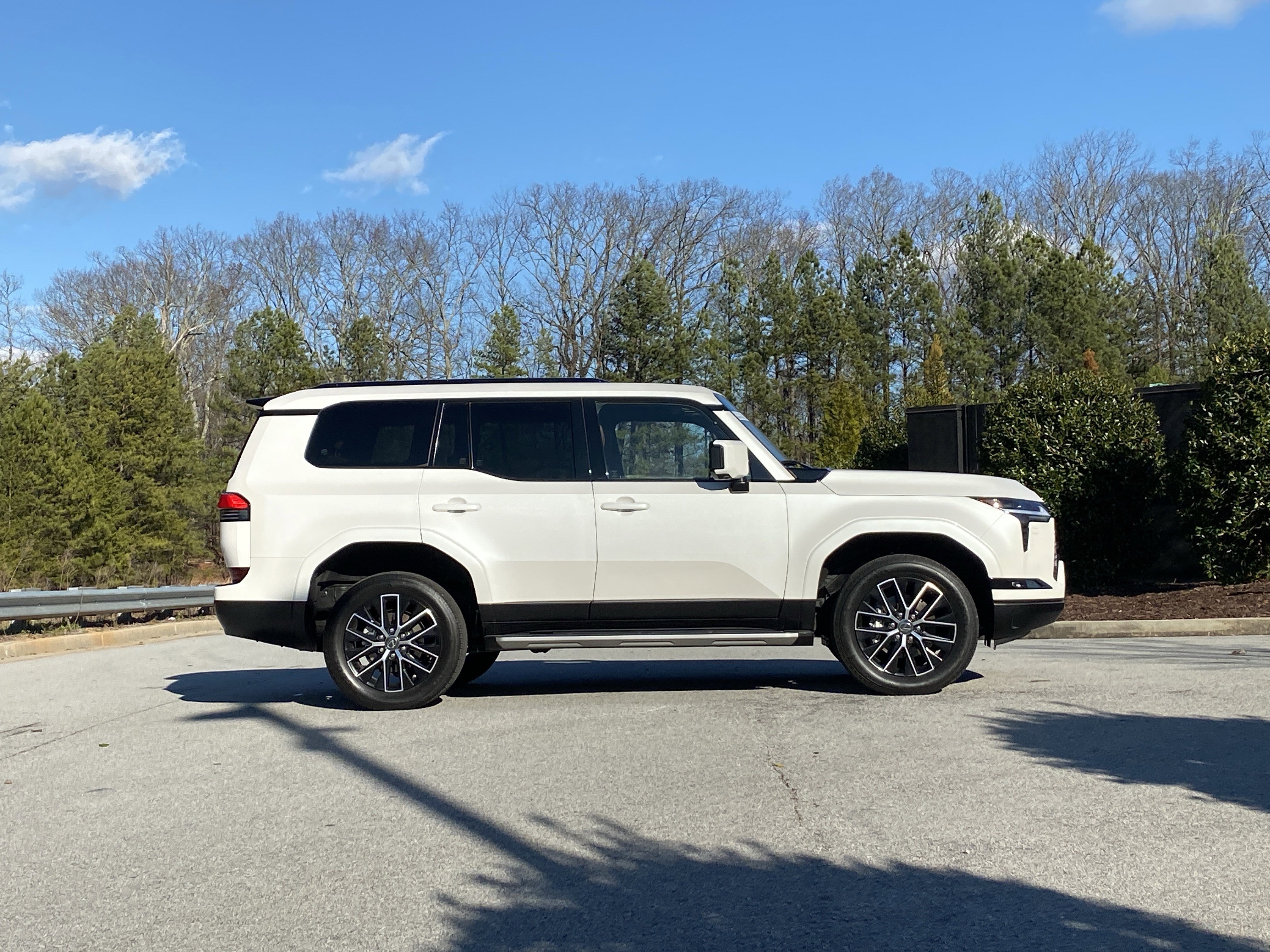 Used 2025 Lexus GX 550 image 5