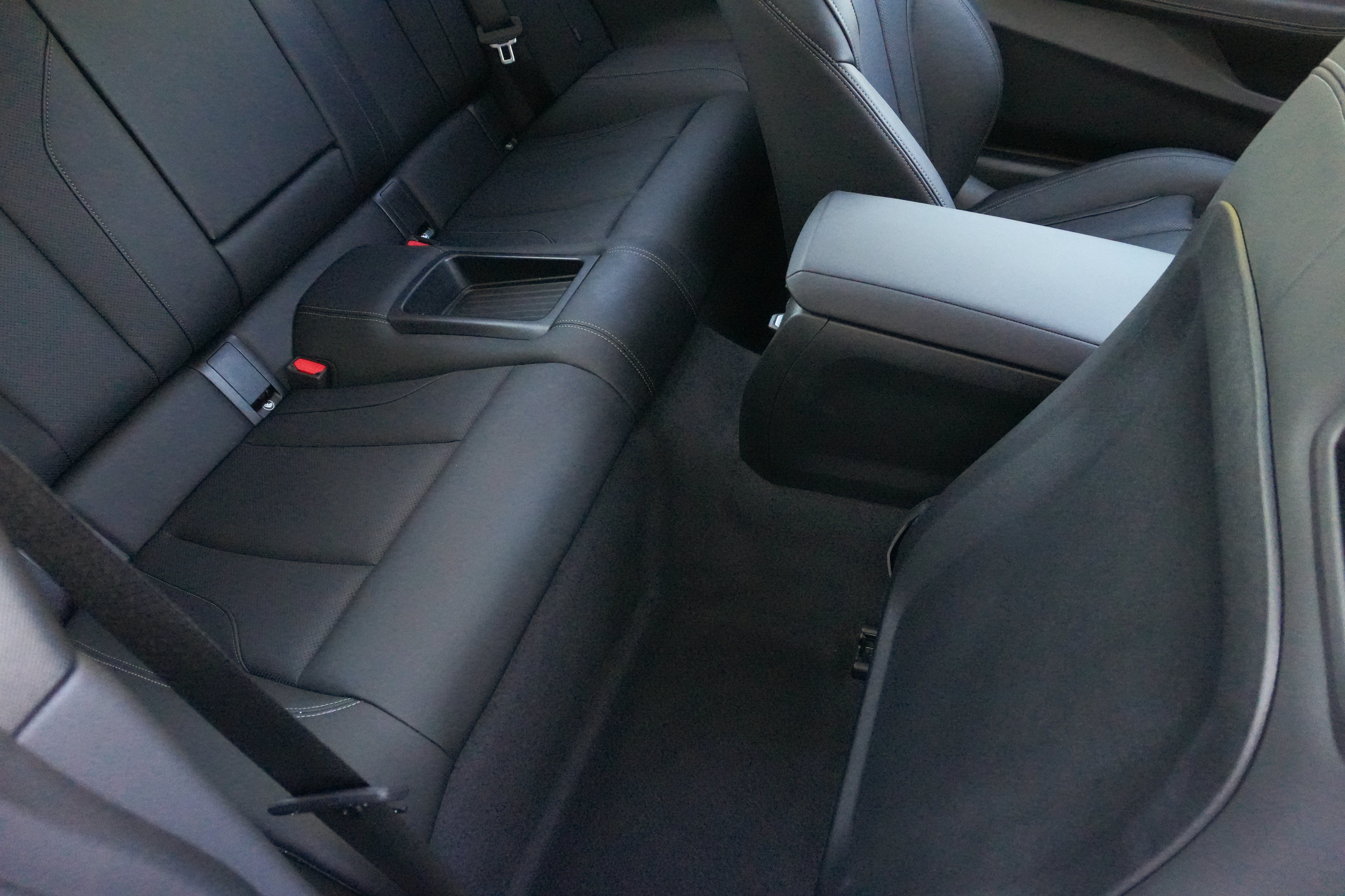Certified 2025 BMW M240i Coupe RWD image 30