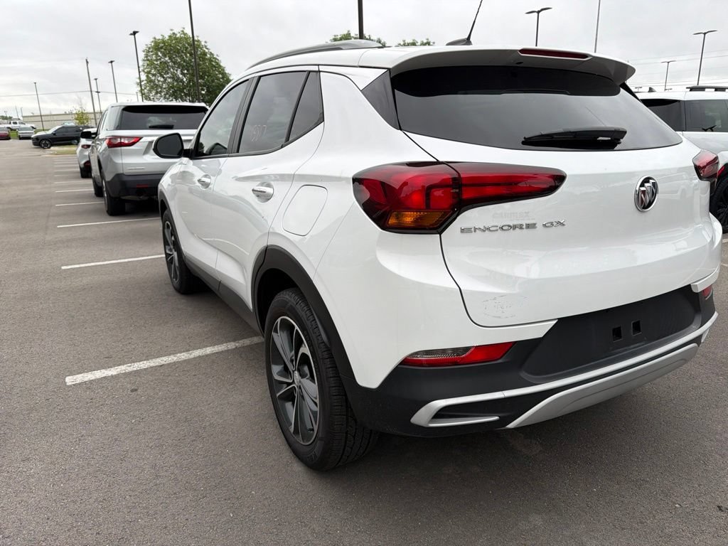 Used 2022 Buick Encore GX Select FWD image 9