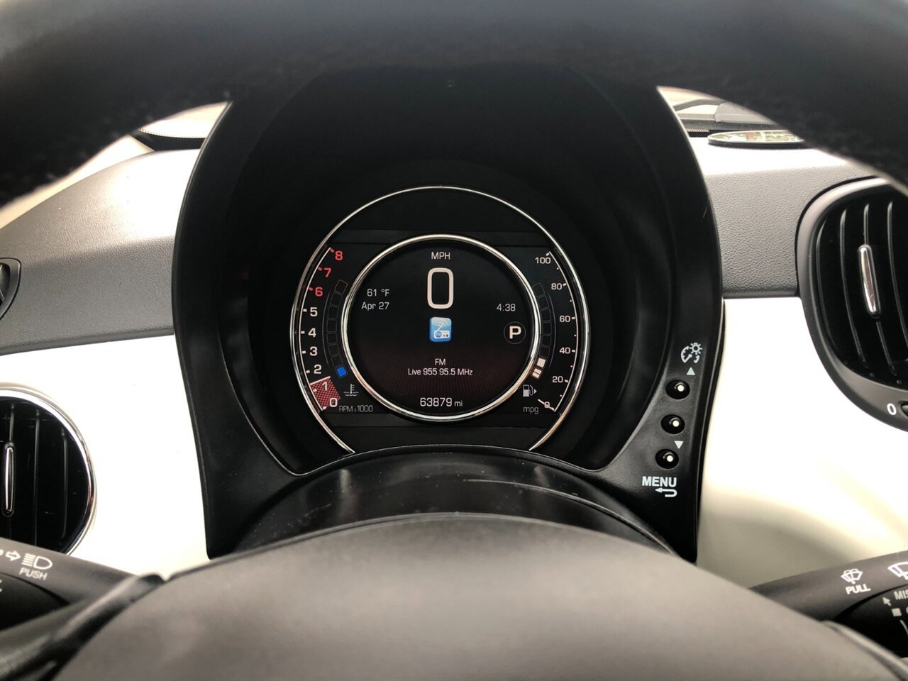 Used 2018 FIAT 500 Lounge FWD image 12