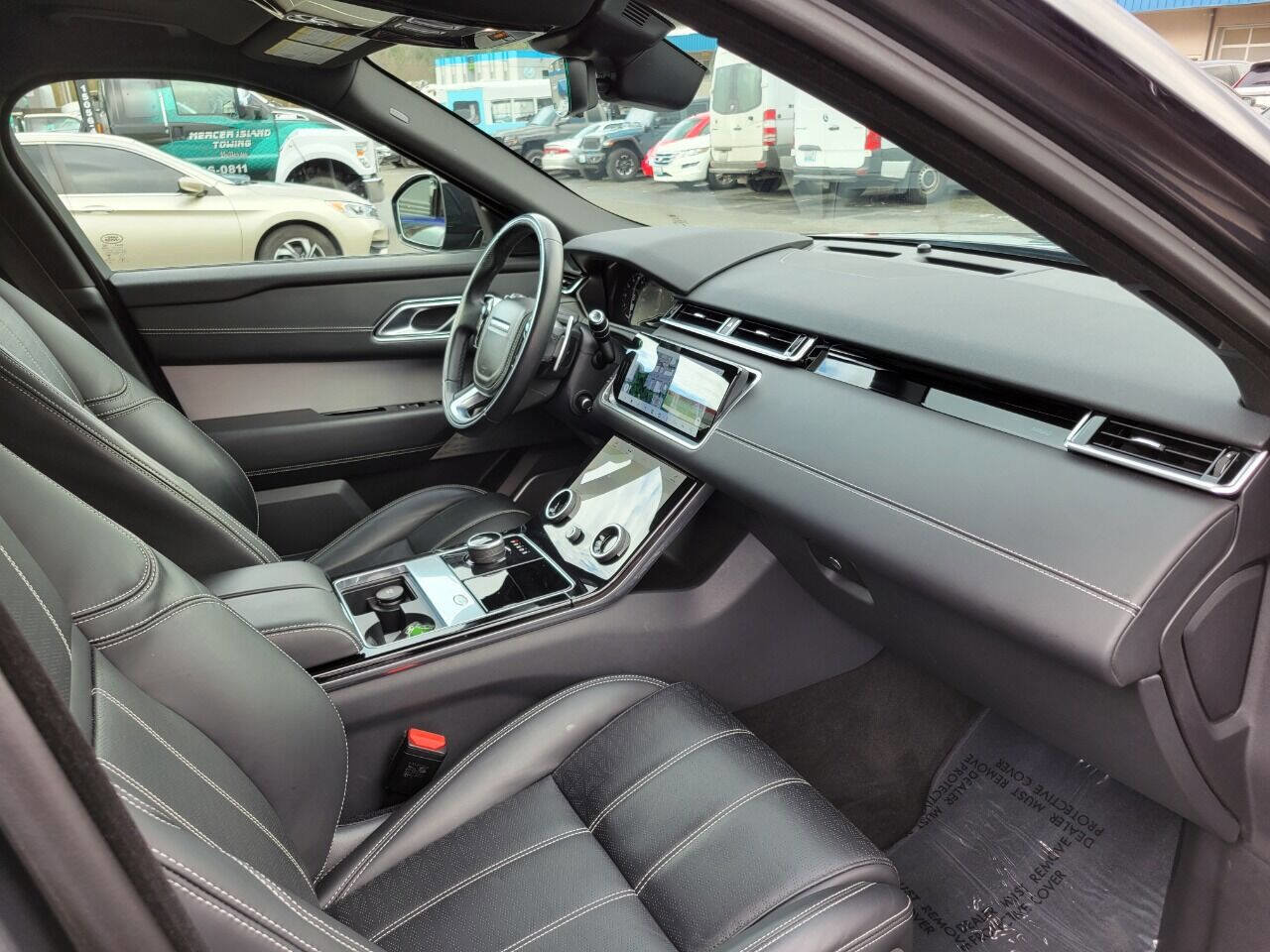 Used 2020 Land Rover Range Rover Velar R-Dynamic HSE image 19