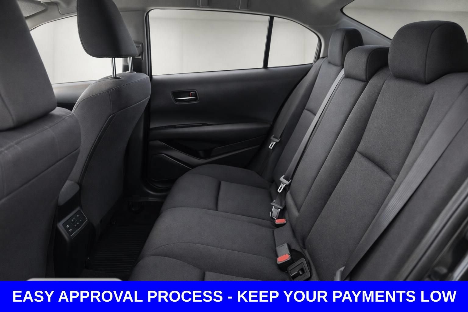 Used 2025 Toyota Corolla LE FWD image 12