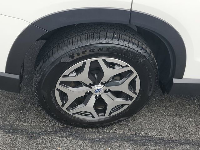 Used 2022 Subaru Forester Premium image 5