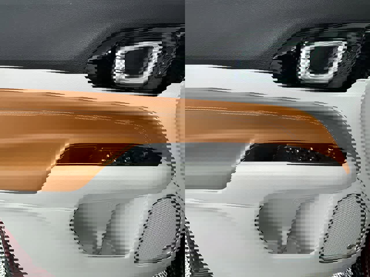 Used 2022 Jeep Compass Limited w/ Elite Group image 13