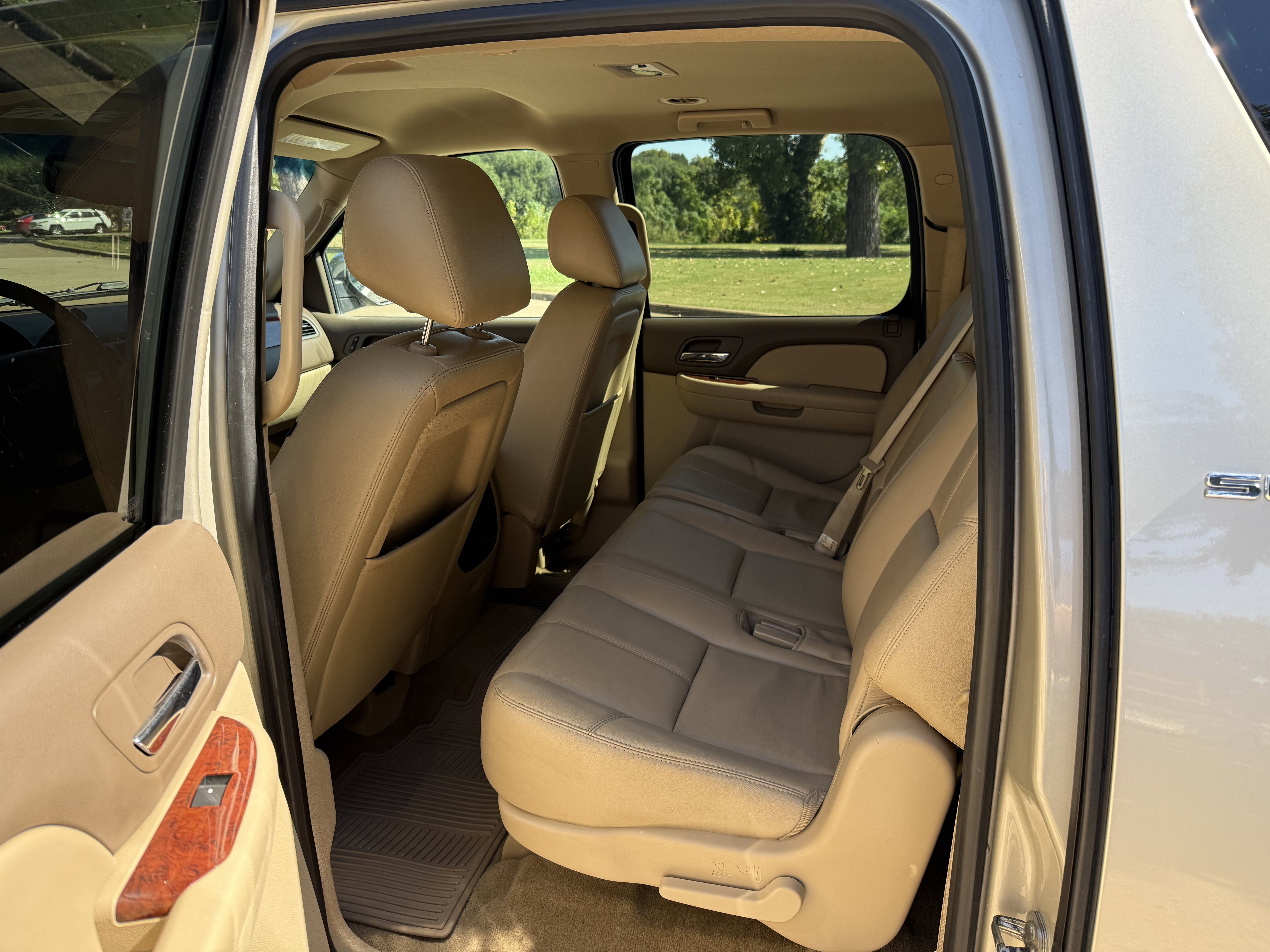 Used 2013 GMC Yukon XL SLT w/ Texas Edition RWD image 10