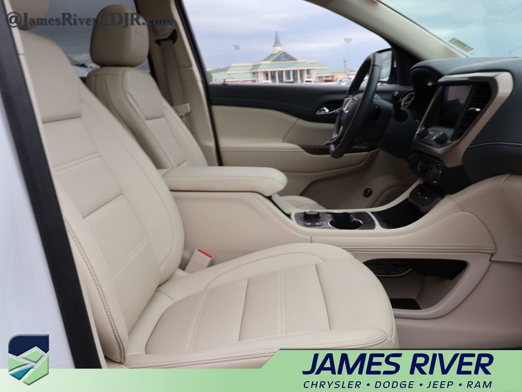 Used 2023 GMC Acadia Denali w/ Denali Ultimate Package AWD/4WD image 8