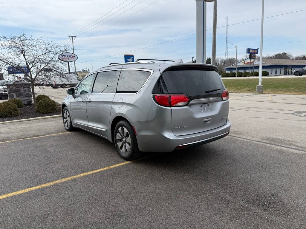 Used 2019 Chrysler Pacifica Limited w/ Advanced Safetytec Group FWD image 37