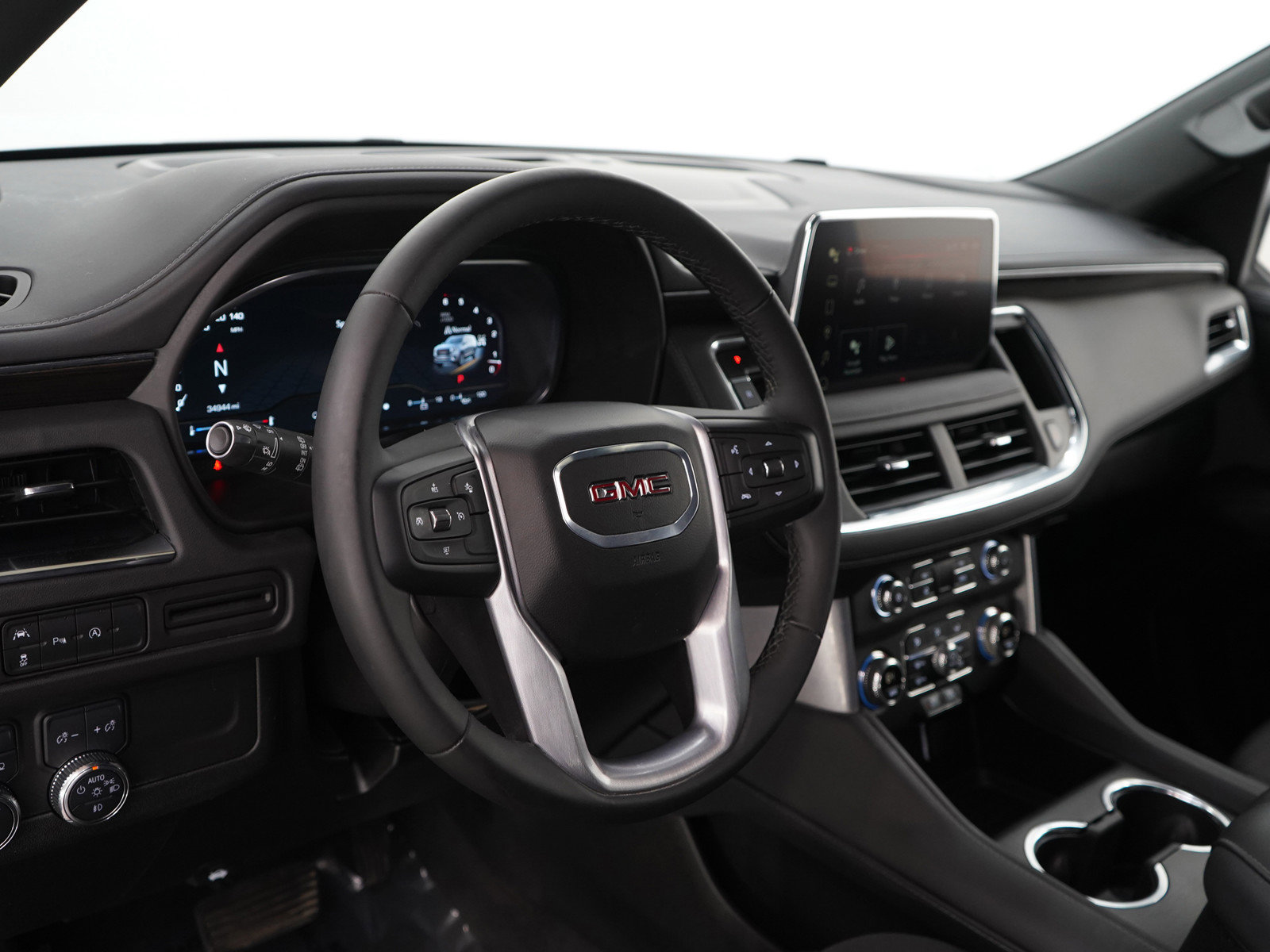 Used 2024 GMC Yukon SLE image 21