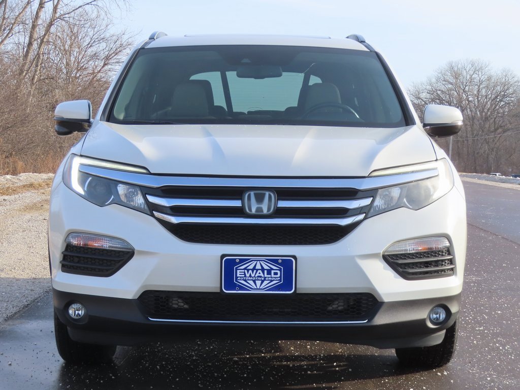 Used 2017 Honda Pilot Touring image 15