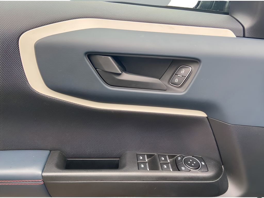 Used 2023 Ford Bronco Sport Heritage AWD/4WD image 18