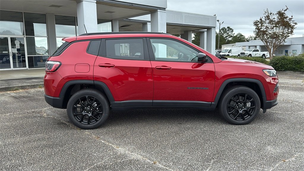 New 2026 Jeep Compass Latitude w/ Quick Order Package 29K image 9