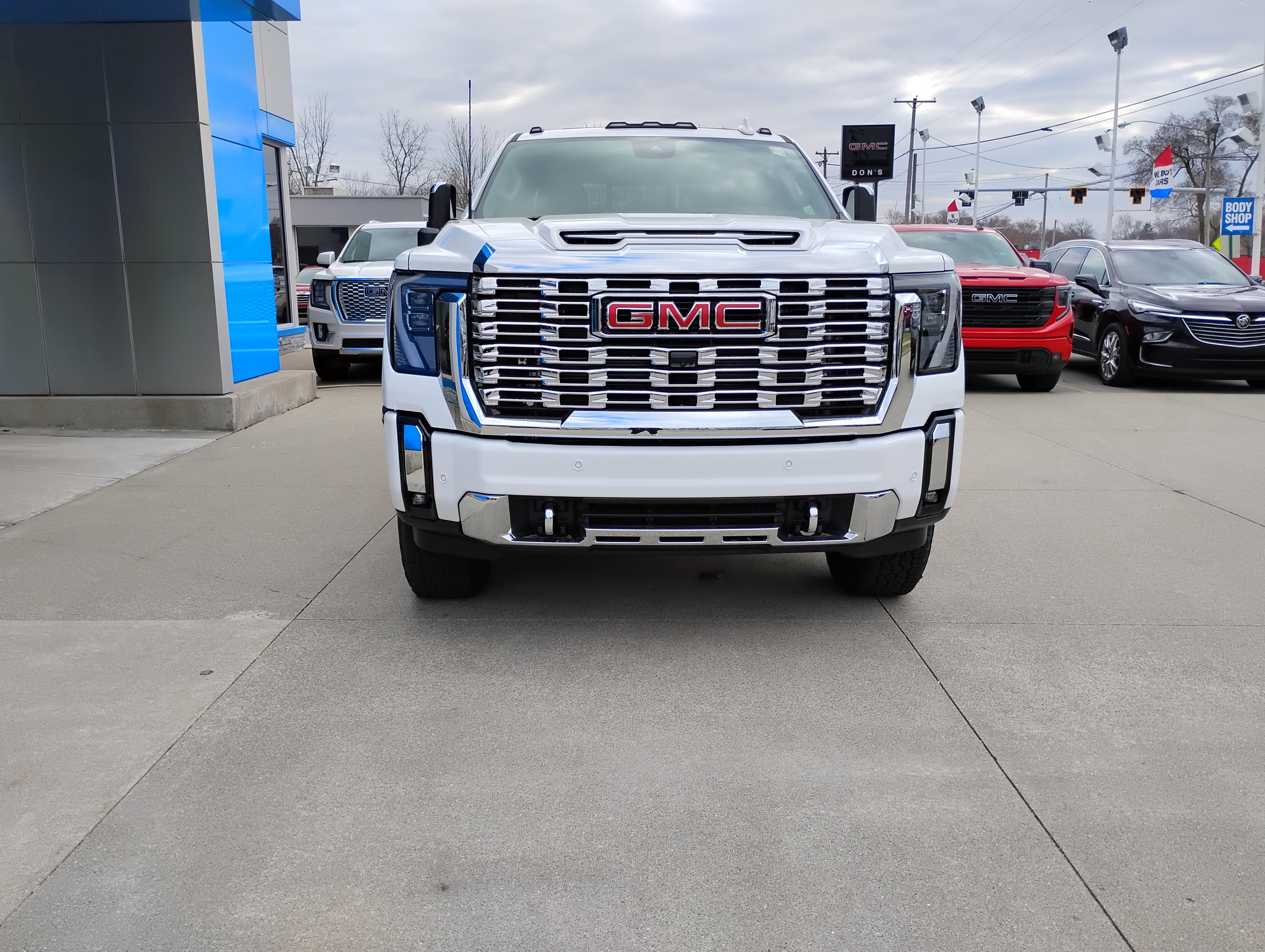 New 2025 GMC Sierra 2500 Denali w/ Denali Reserve Package image 7