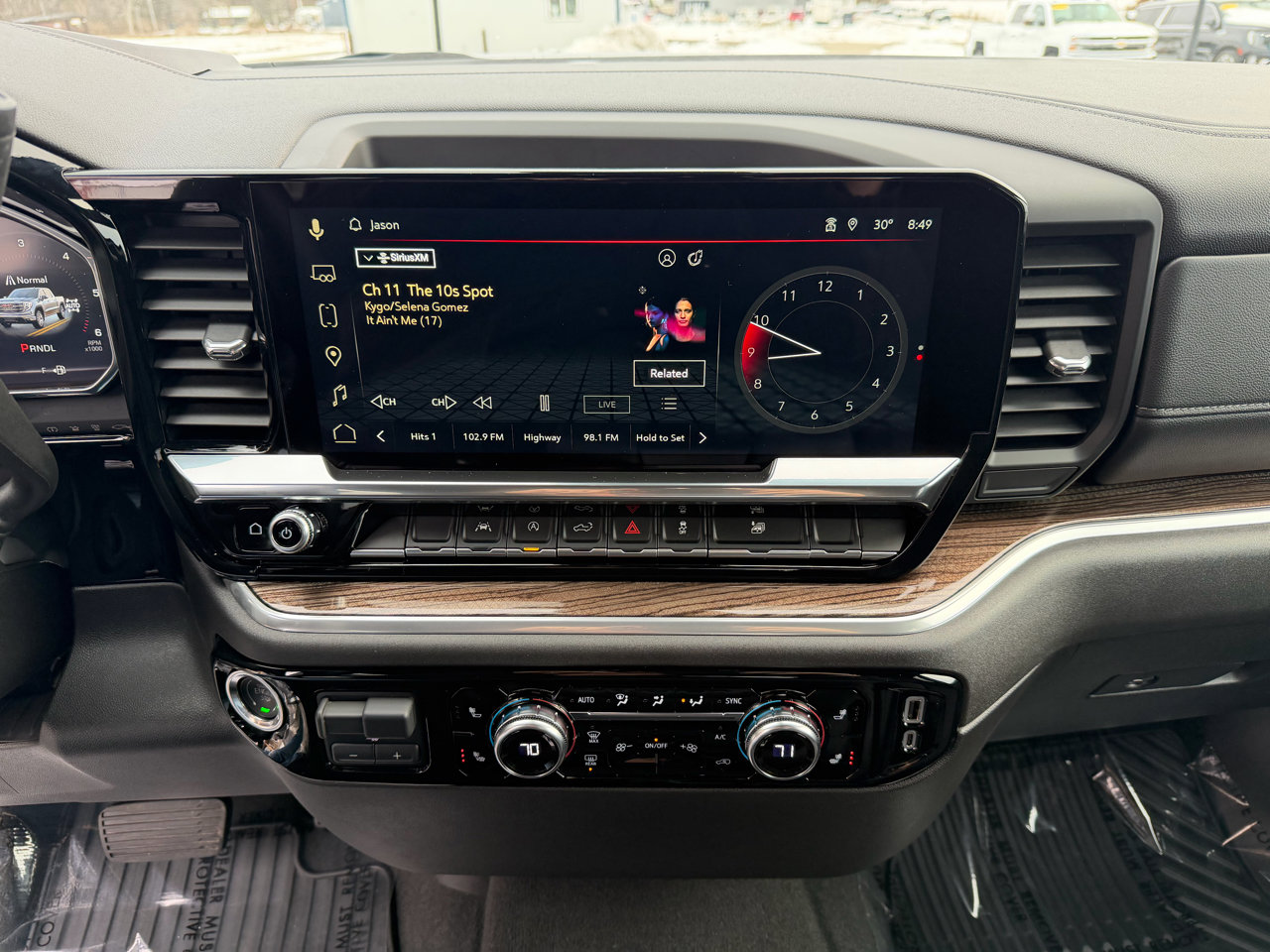 Used 2026 GMC Sierra 1500 Elevation image 28