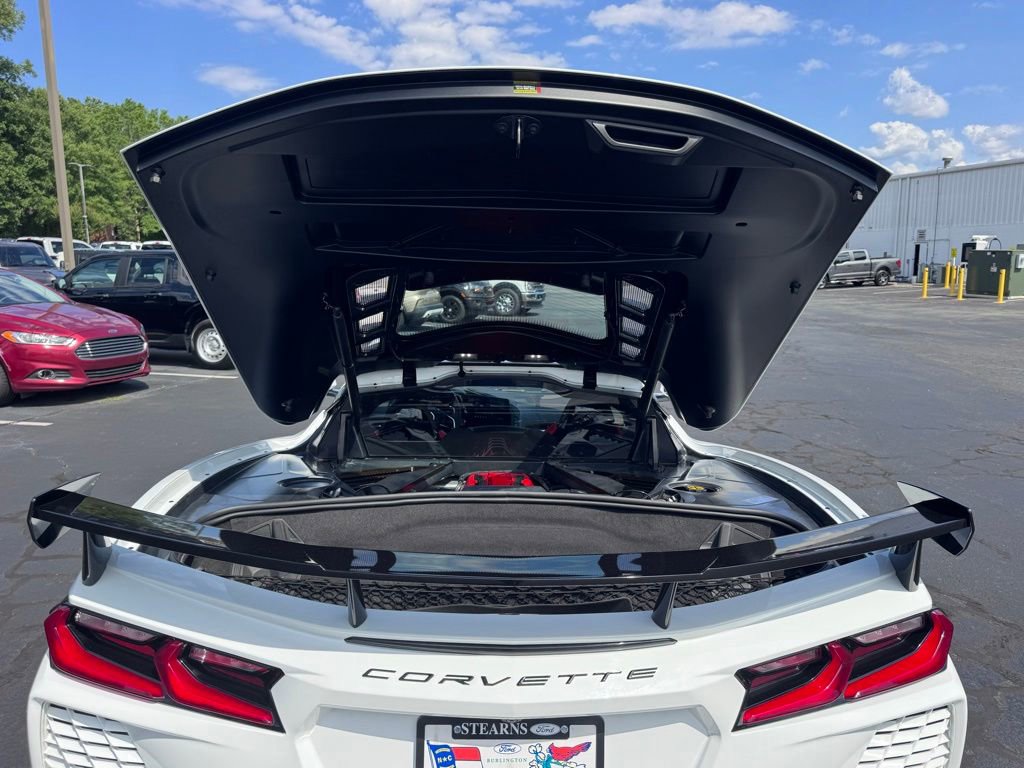 Used 2020 Chevrolet Corvette Stingray Premium Cpe w/ 3LT Preferred Equipment Group RWD image 27