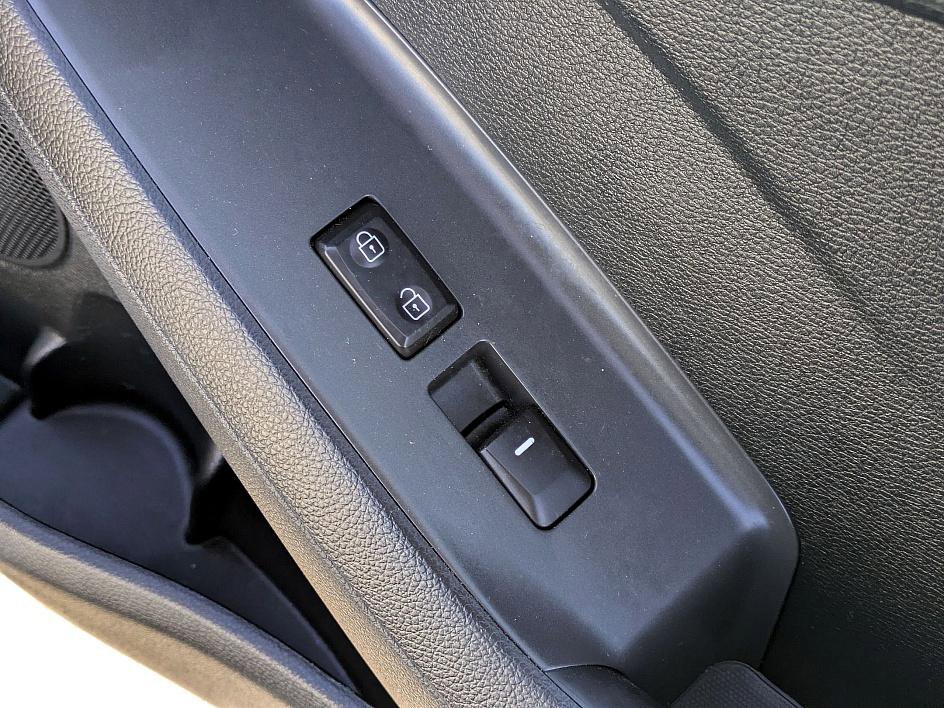 Used 2018 Kia Forte LX image 31